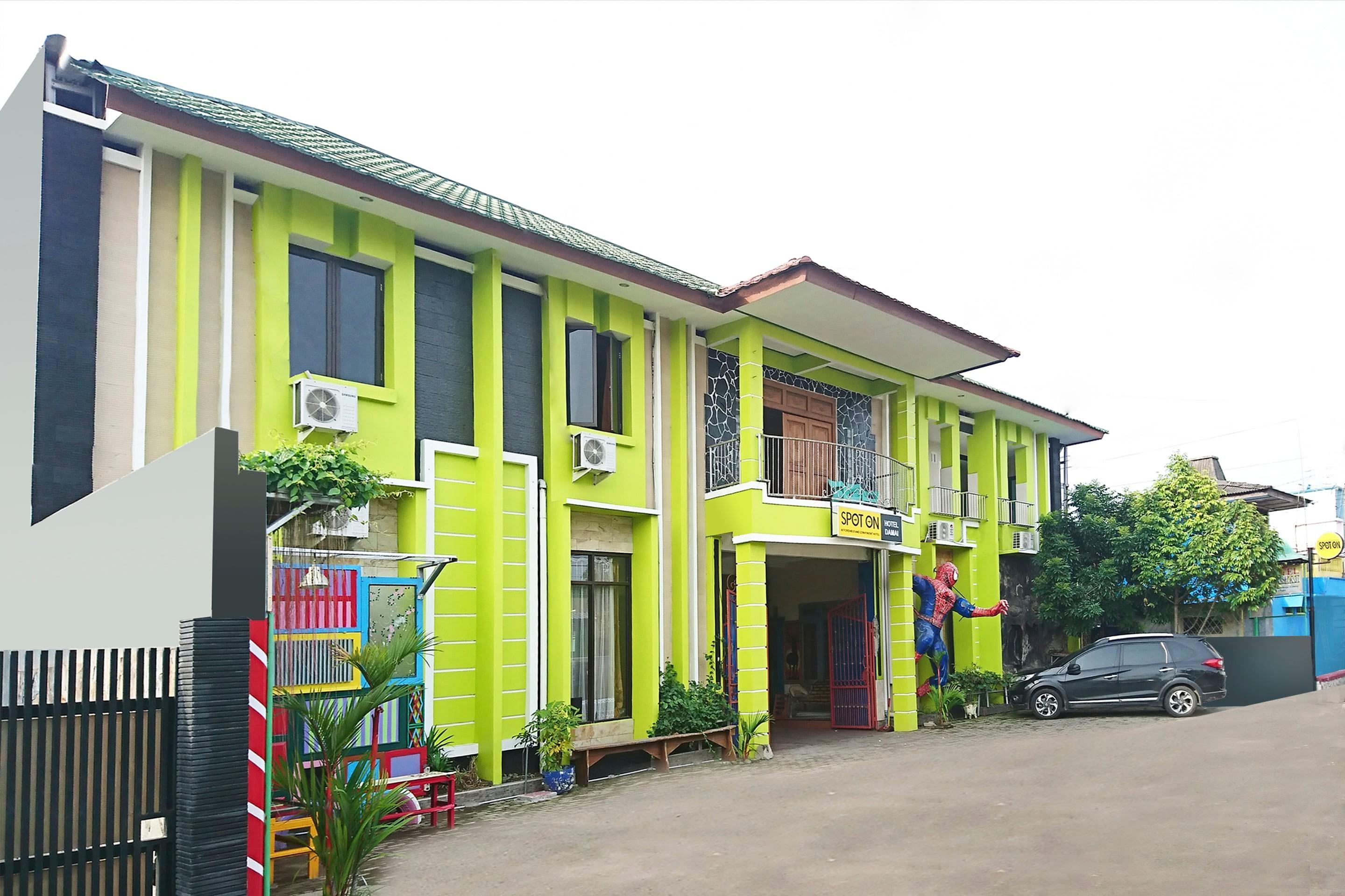 The Paragon Hotel Cilacap Redpartner Exterior foto