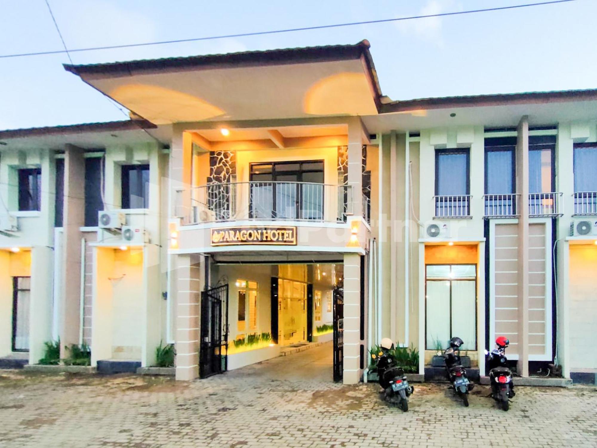 The Paragon Hotel Cilacap Redpartner Exterior foto